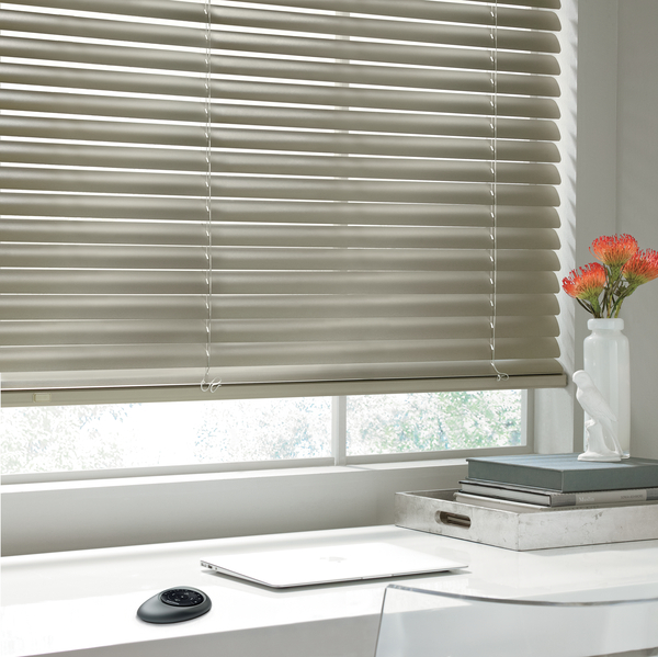 Bring Some Metallic Blinds to Your Room